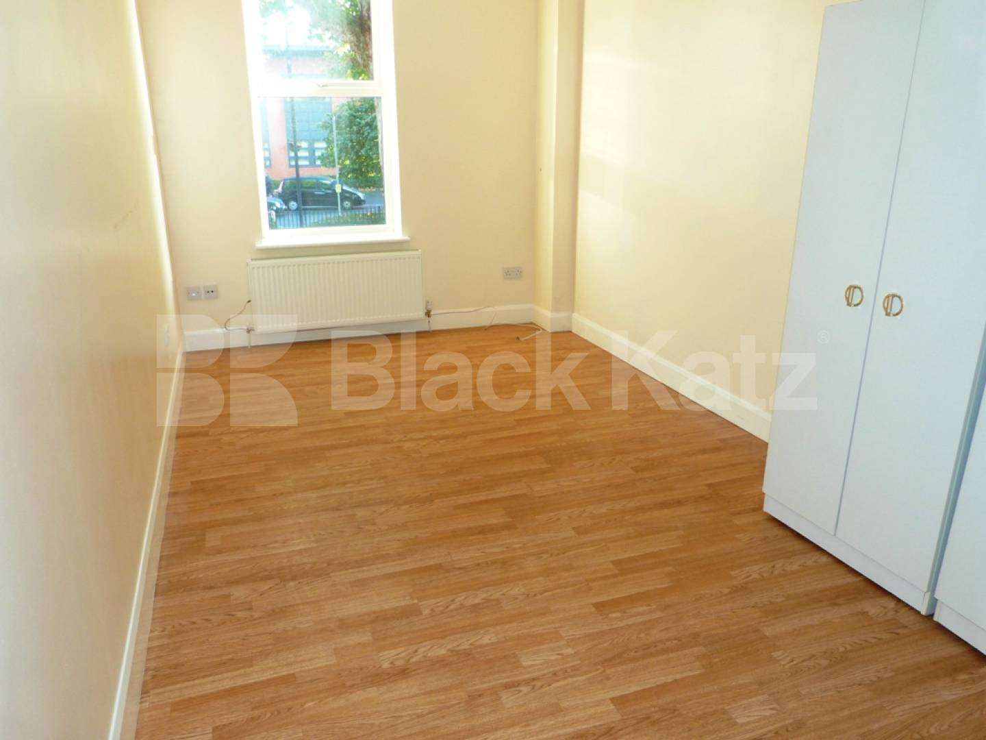 			Great 3 Bed Property !, 3 Bedroom, 1 bath, 1 reception Maisonette			 Hornsey High Street, Hornsey