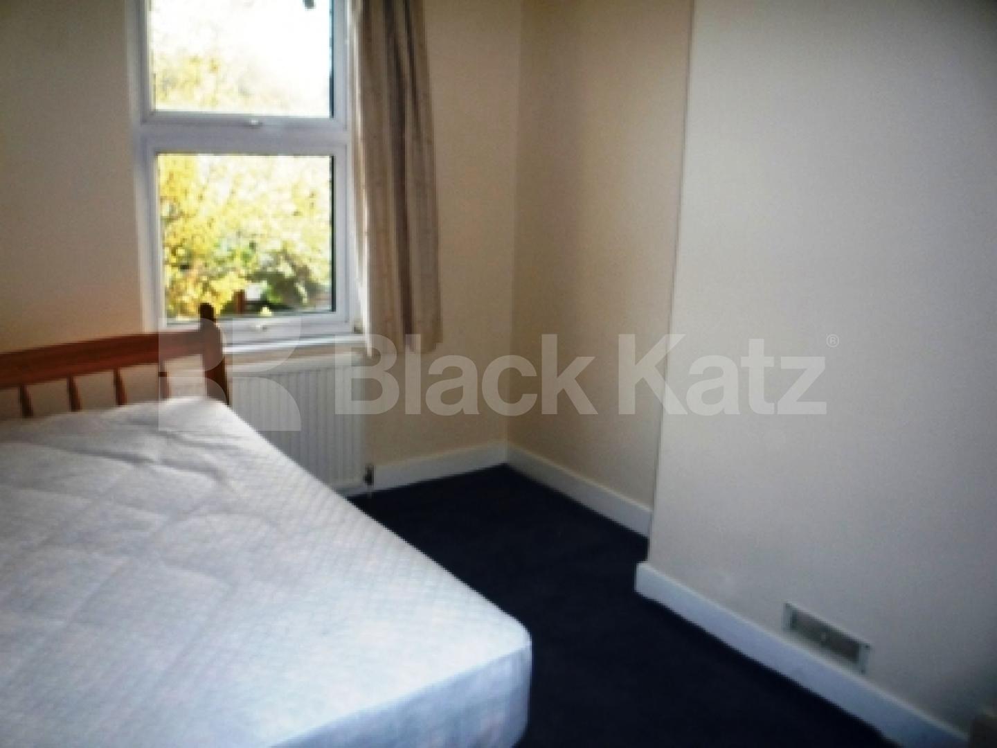 			3 Bedroom, 1 bath, 1 reception House			 Paisley Road, WOOD GREEN