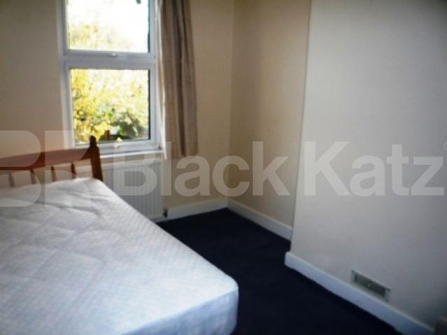 			3 Bedroom, 1 bath, 1 reception House			 Paisley Road, WOOD GREEN