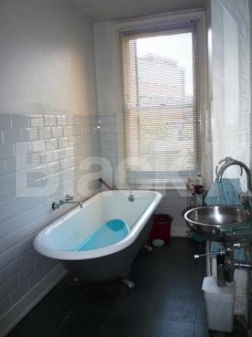 			Wood Floors Throughout !, 2 Bedroom, 1 bath, 1 reception Flat			 Elder Ave, Crouch End