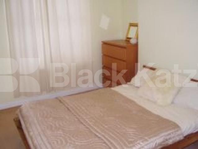 			1 Bedroom, 1 bath, 1 reception Flat			 St Peter Street, ANGEL N1