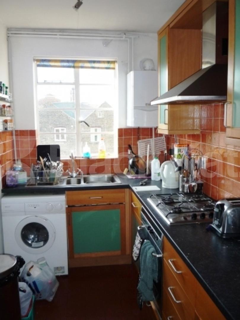 			3 Bedroom, 1 bath, 1 reception Flat			 Elms Avenue, MUSWELL HILL