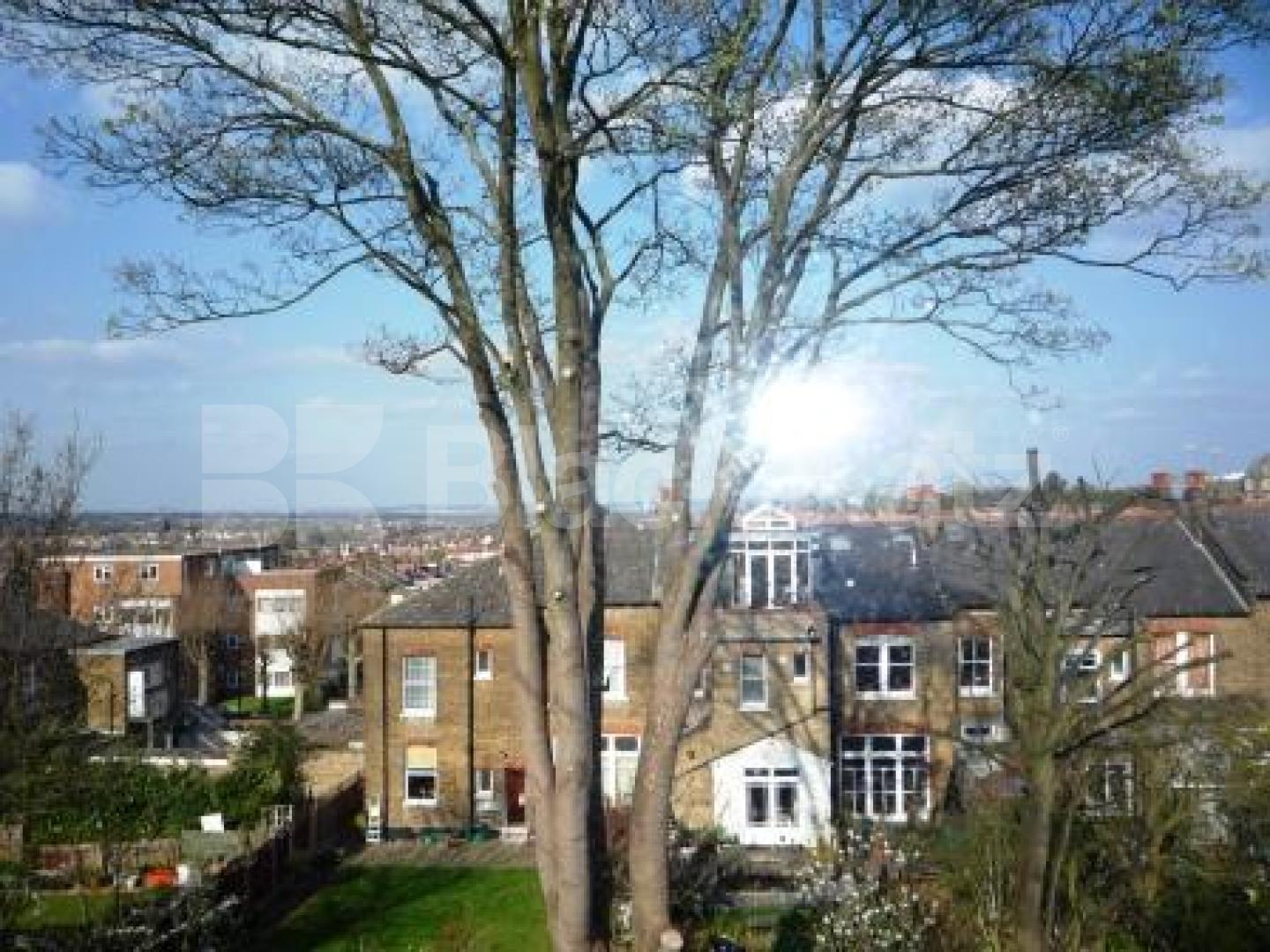 			3 Bedroom, 1 bath, 1 reception Flat			 Elms Avenue, MUSWELL HILL