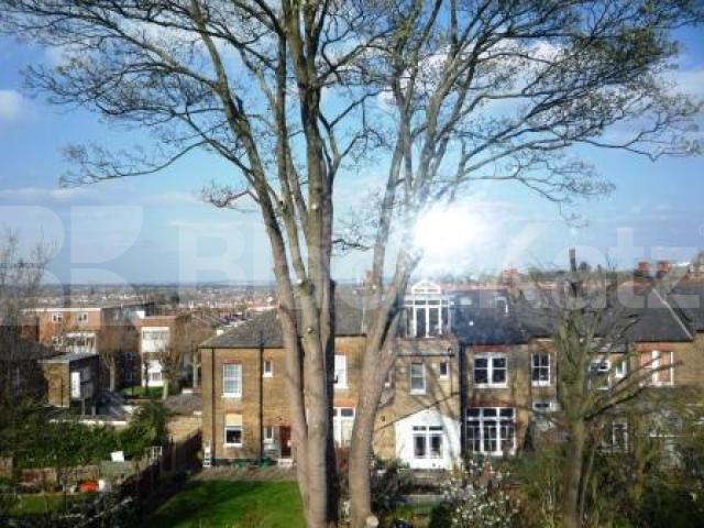 			3 Bedroom, 1 bath, 1 reception Flat			 Elms Avenue, MUSWELL HILL