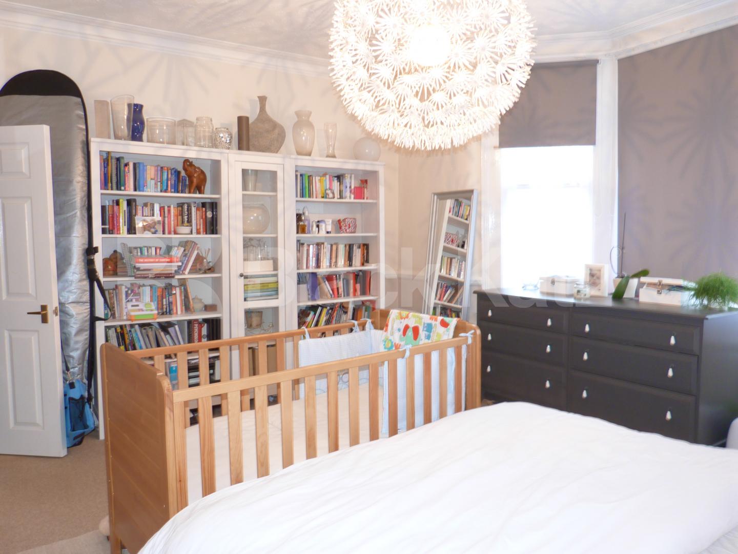 			2 Bedroom, 1 bath, 1 reception Flat			 Bourne Road, CROUCH END