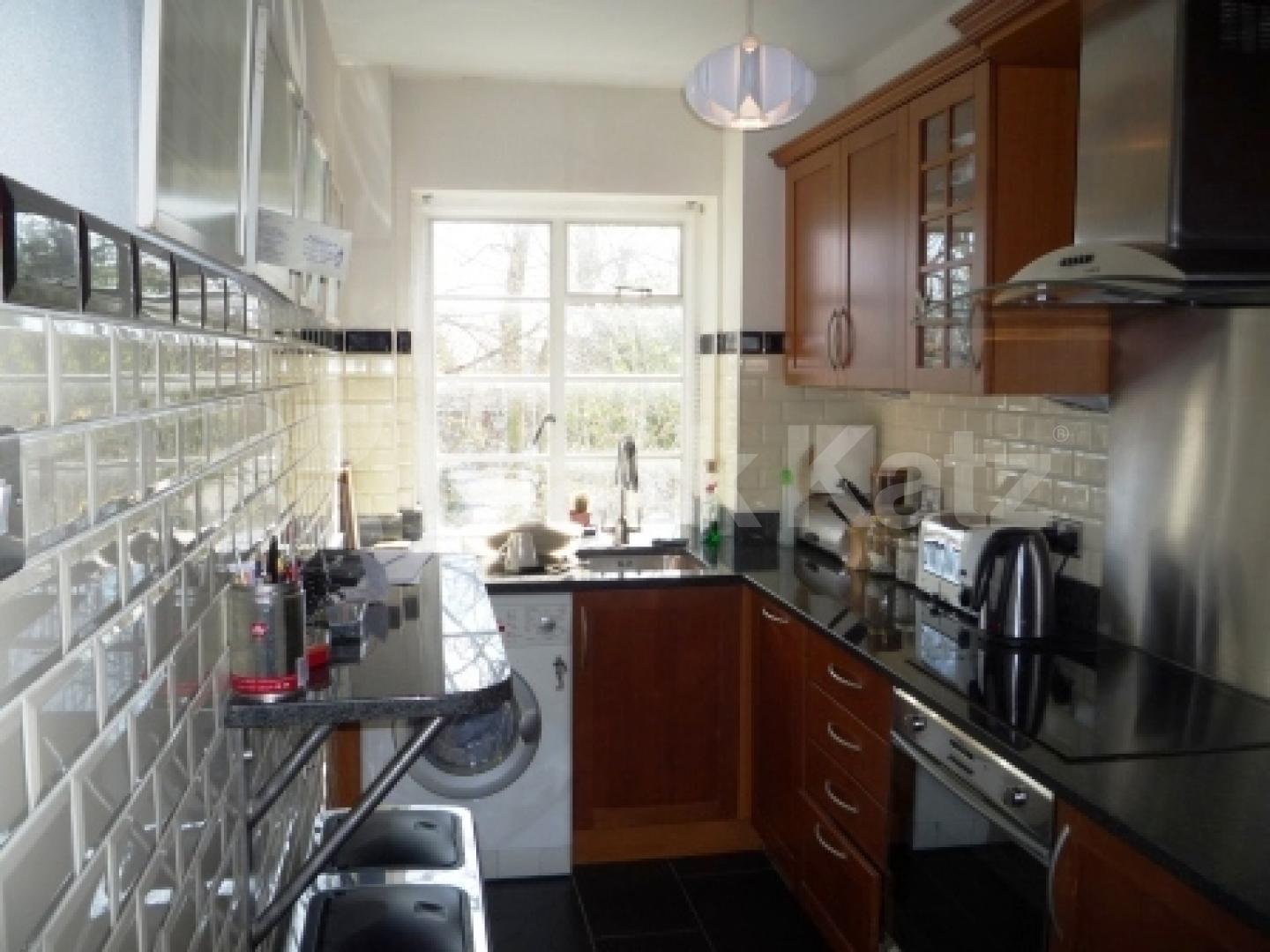 			1 MONTH DEPOSIT, 2 Bedroom, 1 bath, 1 reception Serviced Apartments			 Hornsey Lane, HIGHGATE
