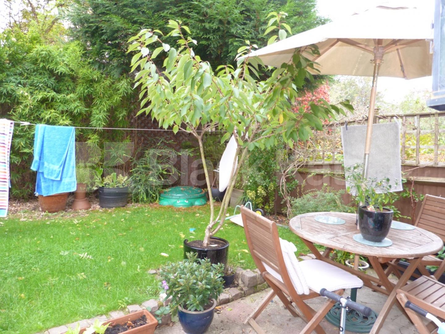 			2 Bedroom, 1 bath, 1 reception Flat			 Bourne Road, CROUCH END