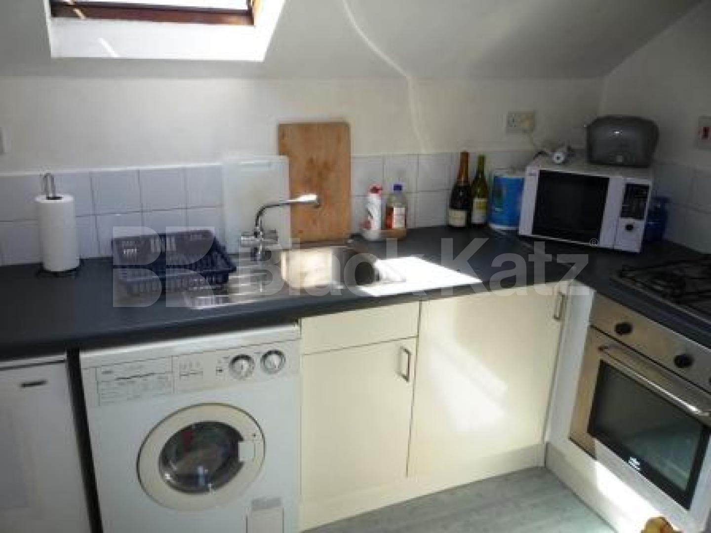 			LET, 1 Bedroom, 1 bath, 1 reception Flat			 Denton Road, Crouch End