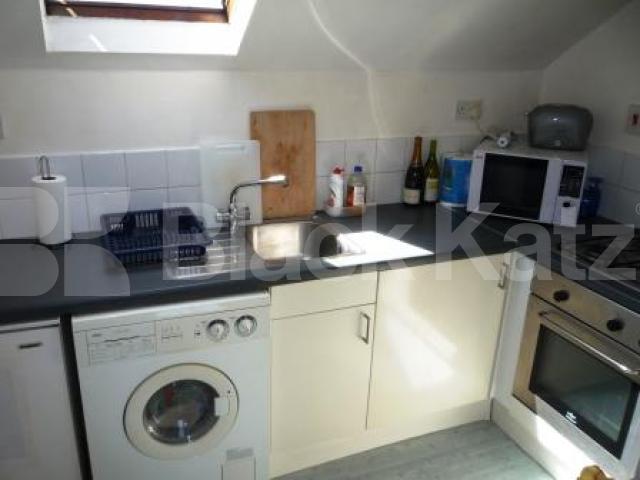 			LET, 1 Bedroom, 1 bath, 1 reception Flat			 Denton Road, Crouch End