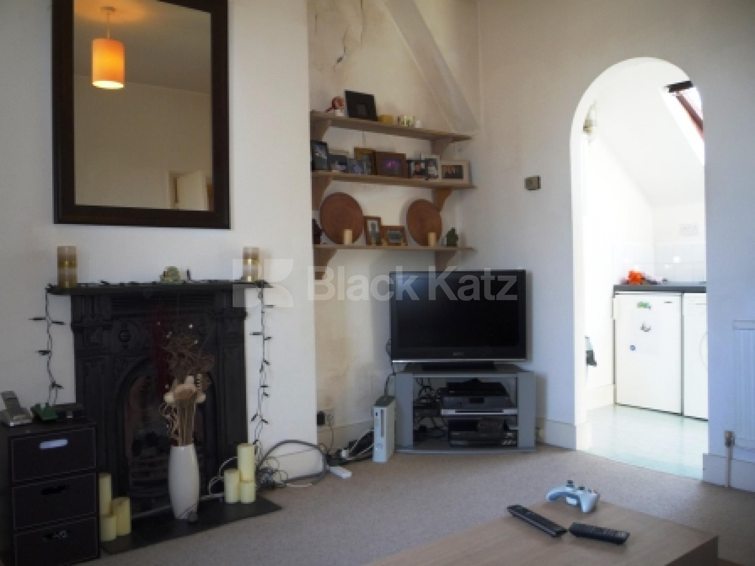 			LET, 1 Bedroom, 1 bath, 1 reception Flat			 Denton Road, Crouch End N8