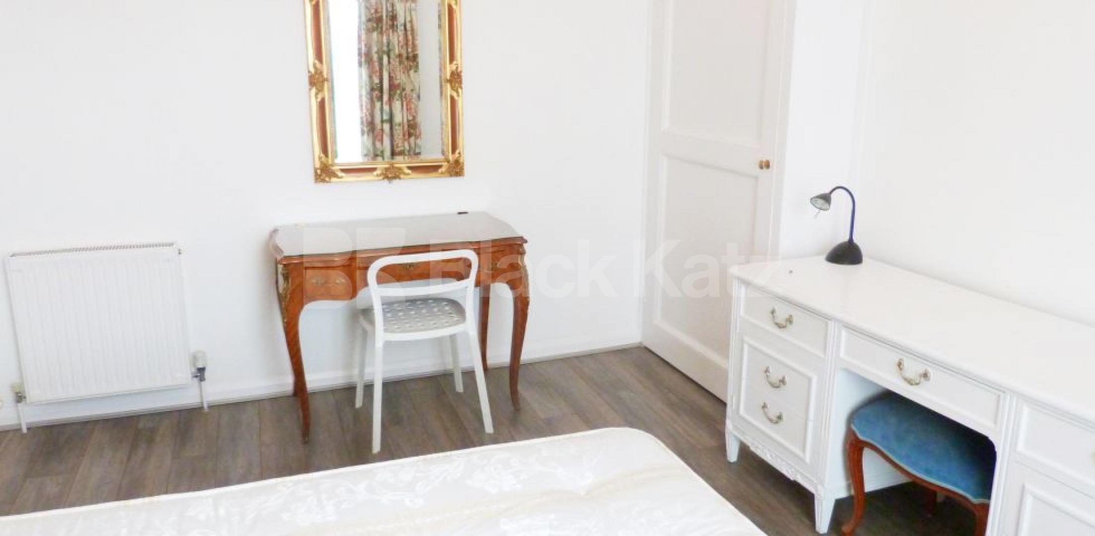 			NEW INSTRUCTION, 2 Bedroom, 1 bath, 1 reception Flat			 Benbow Road, SHEPHERDS BUSH