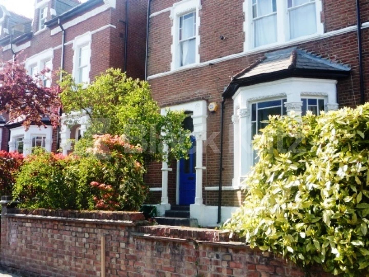 			1 Bedroom, 1 bath, 1 reception Flat			 Crouch Hall Road, CROUCH END