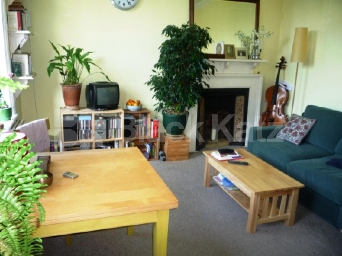 			1 Bedroom, 1 bath, 1 reception Flat			 Crouch Hall Road, CROUCH END