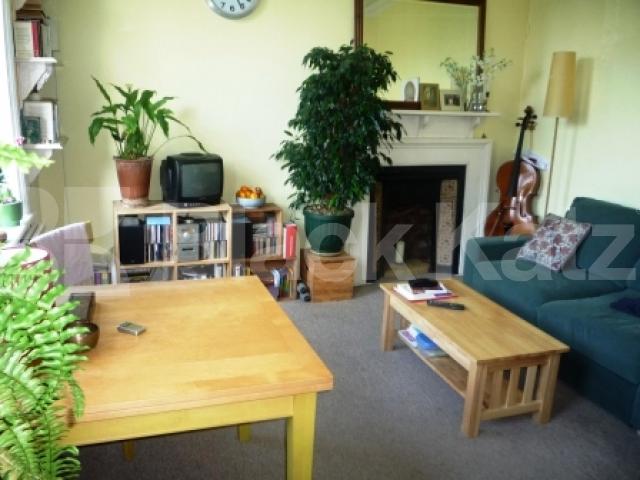 			1 Bedroom, 1 bath, 1 reception Flat			 Crouch Hall Road, CROUCH END