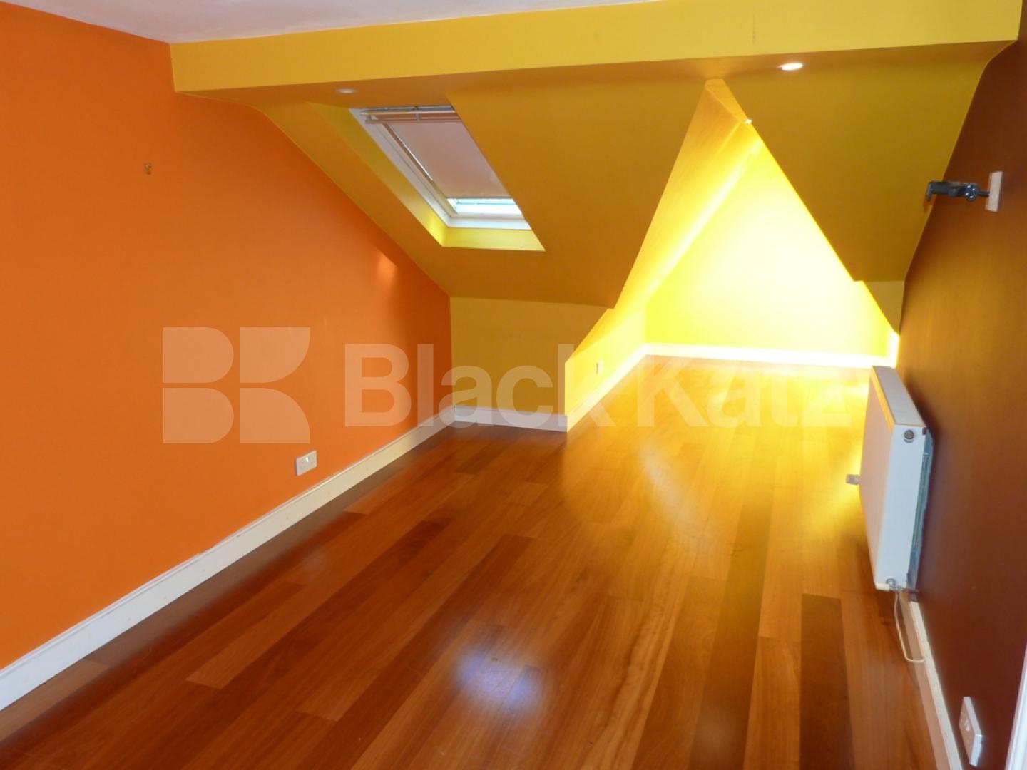 			5 Bedroom, 1 bath, 1 reception House			 Uplands Road, Crouch End