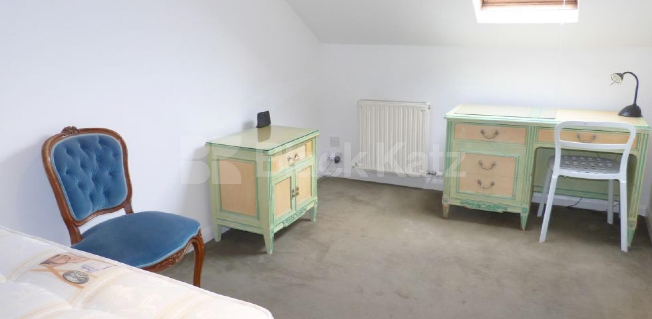 			NEW INSTRUCTION, 2 Bedroom, 1 bath, 1 reception Flat			 Benbow Road, SHEPHERDS BUSH