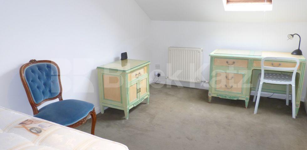 			NEW INSTRUCTION, 2 Bedroom, 1 bath, 1 reception Flat			 Benbow Road, SHEPHERDS BUSH