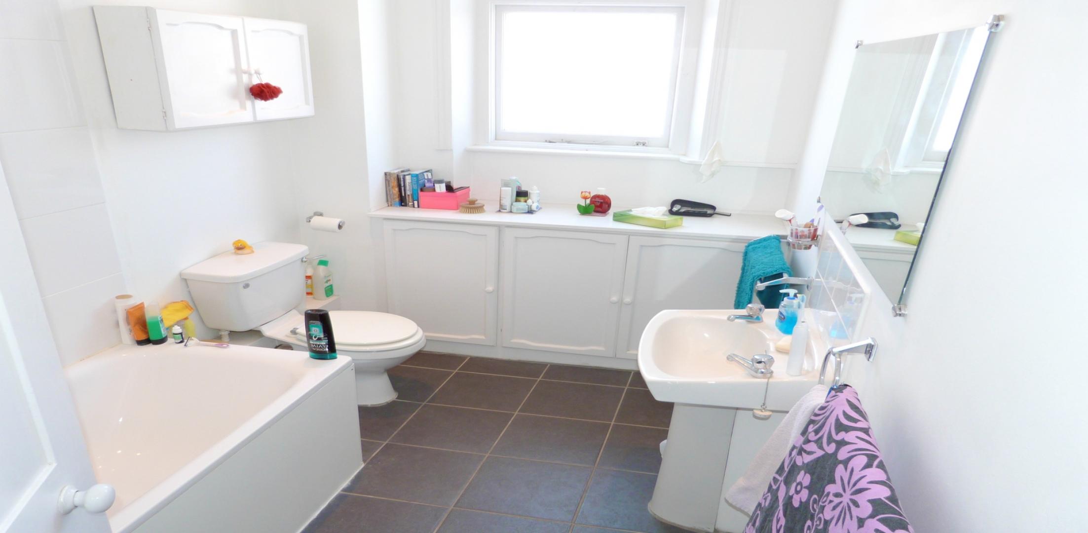 			NEW INSTRUCTION, 1 Bedroom, 1 bath, 1 reception Flat			 Kingdon Road, WEST HAMPSTEAD