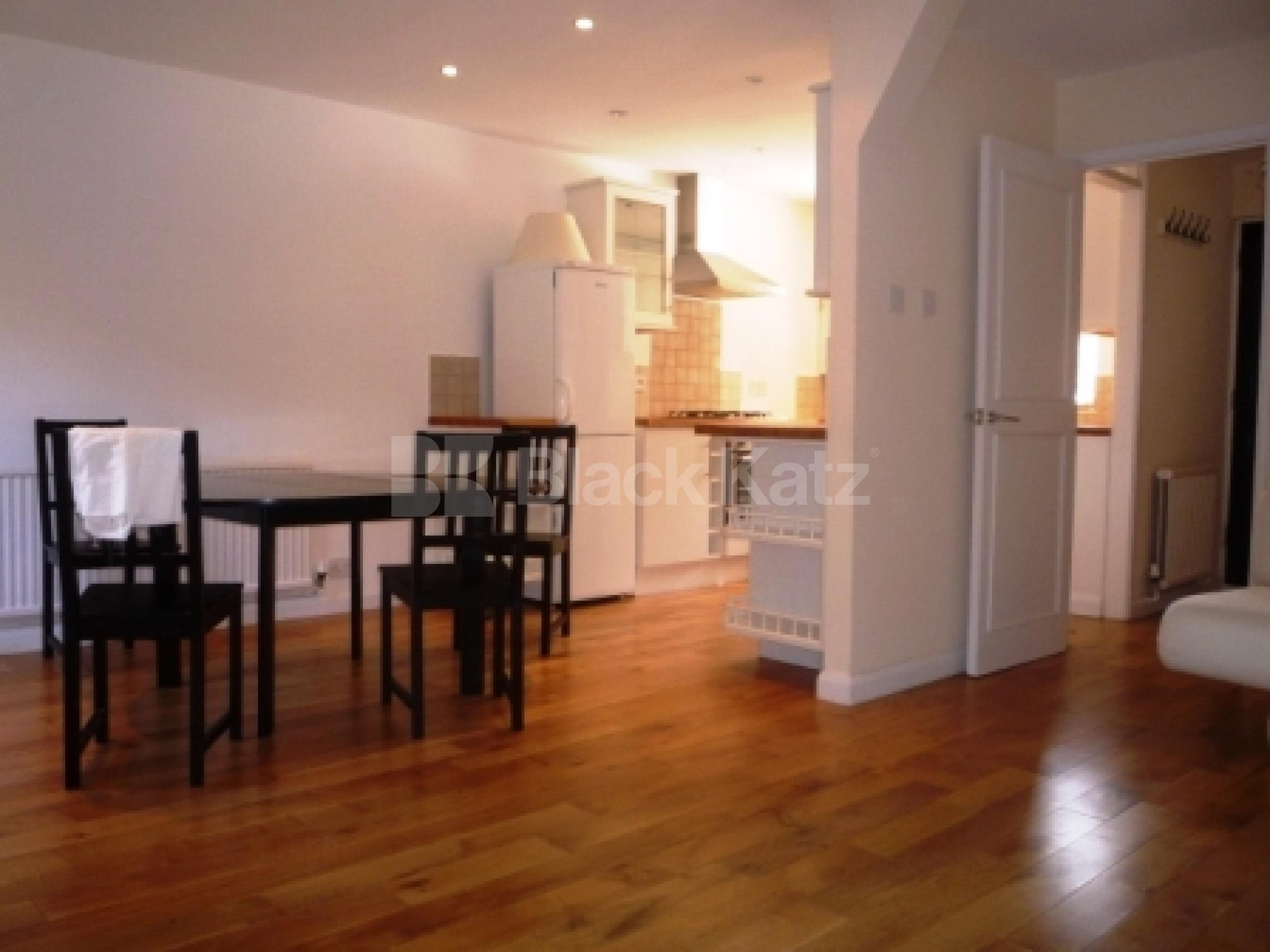 			2 Bedroom, 1 bath, 1 reception Semi-Detached House			 Highgate, HIGHGATE N10