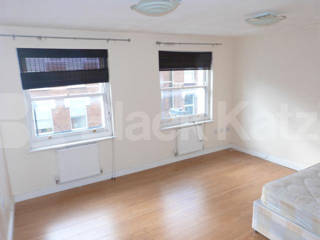 			2 Bedroom, 1 bath, 1 reception Flat			 Park Rd, Crouch End