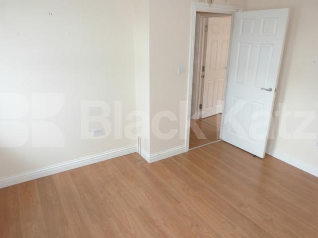 			2 Bedroom, 1 bath, 1 reception Flat			 Park Rd, Crouch End