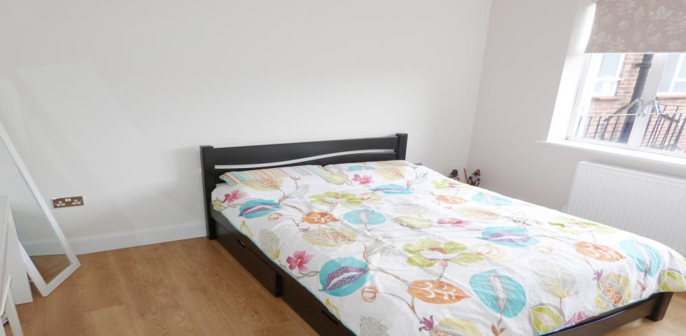 			NEW INSTRUCTION, 2 Bedroom, 1 bath, 1 reception Flat			 Priory Road, SOUTH HAMPSTEAD