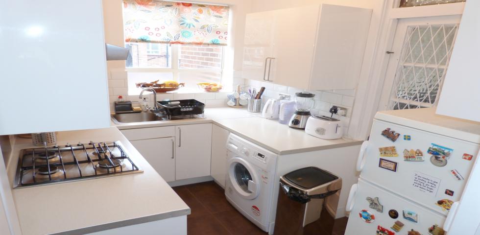 			NEW INSTRUCTION, 2 Bedroom, 1 bath, 1 reception Flat			 Priory Road, SOUTH HAMPSTEAD