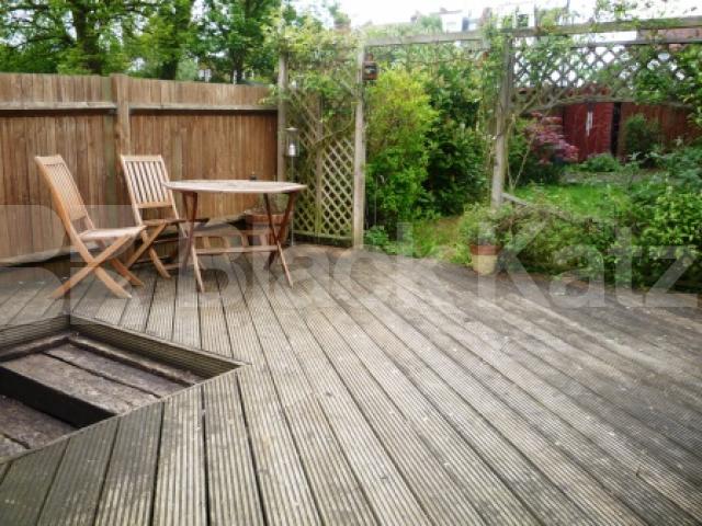 			2 Bedroom, 1 bath, 1 reception Flat			 Elm Park Road, Finchley Central