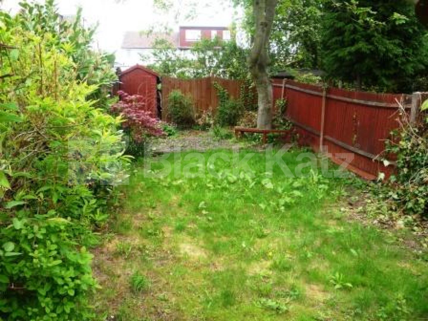 			2 Bedroom, 1 bath, 1 reception Flat			 Elm Park Road, Finchley Central