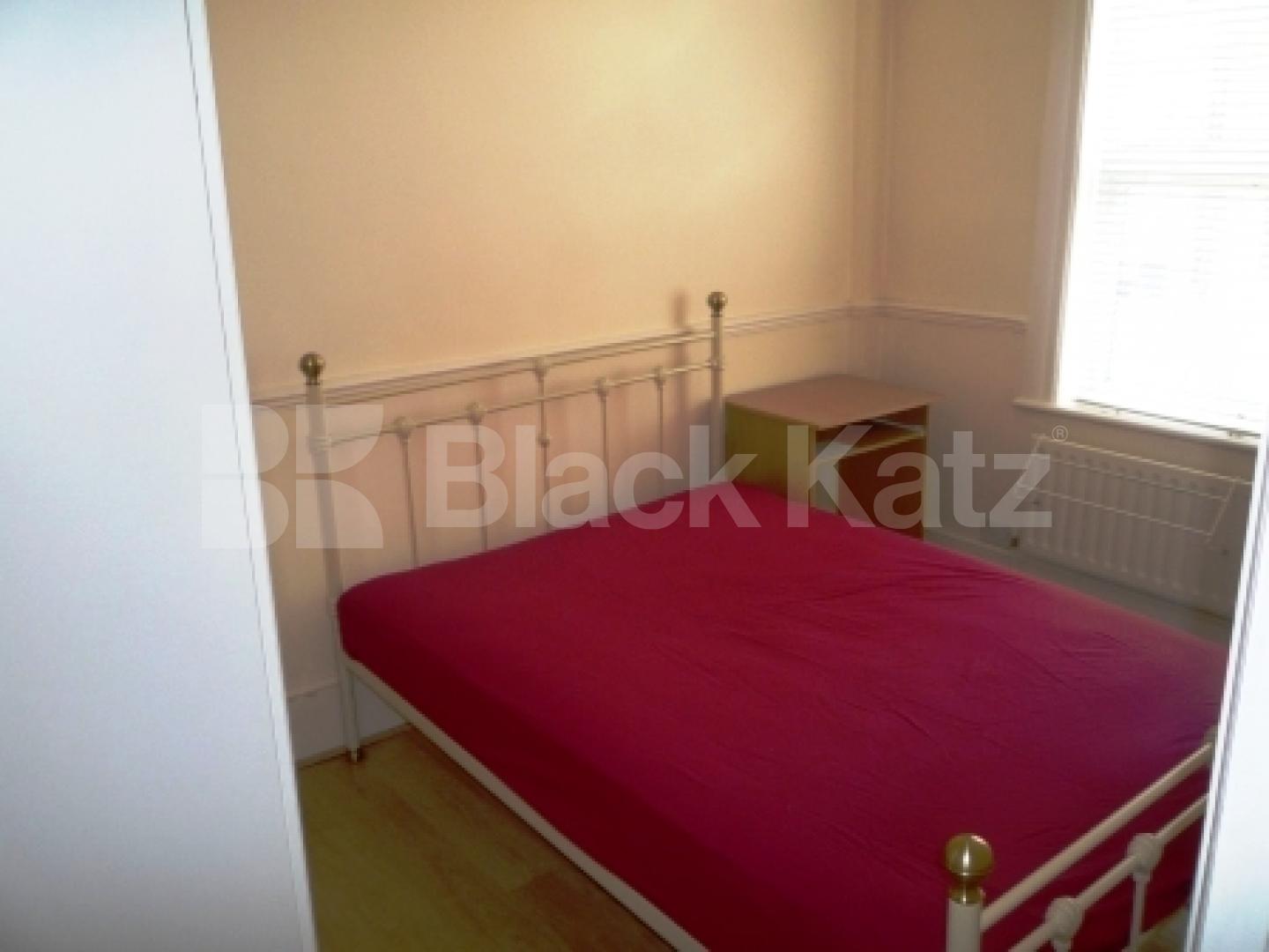 			2 Bedroom, 1 bath, 1 reception Flat			 Pembroke Road, Muswell Hill