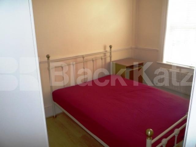 			2 Bedroom, 1 bath, 1 reception Flat			 Pembroke Road, Muswell Hill