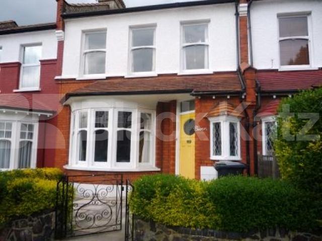 			LET, 3 Bedroom, 1 bath, 1 reception House			 Elmfield Avenue, CROUCH END