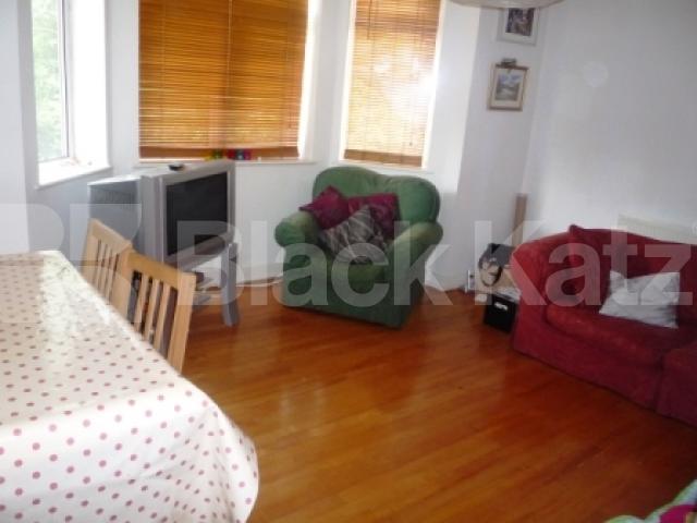 			2 Bedroom, 1 bath, 1 reception Flat			 Montenotte Road, Crouch End