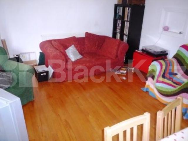 			2 Bedroom, 1 bath, 1 reception Flat			 Montenotte Road, Crouch End