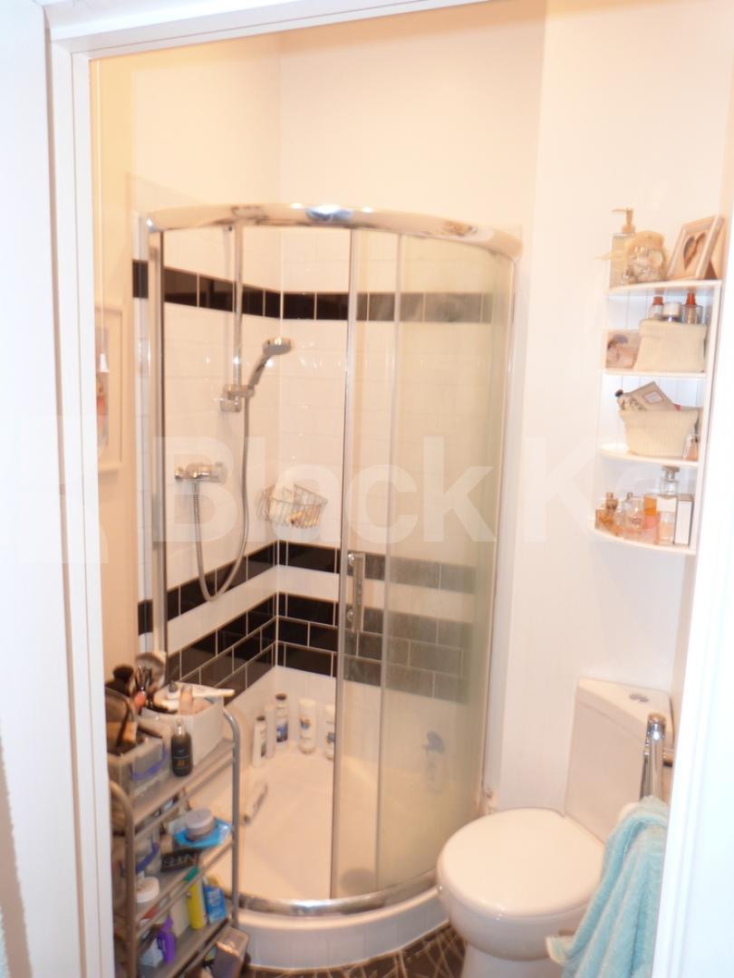 			Studio Apartment, 1 bath, 1 reception Studio			 Temple Road, CROUCH END