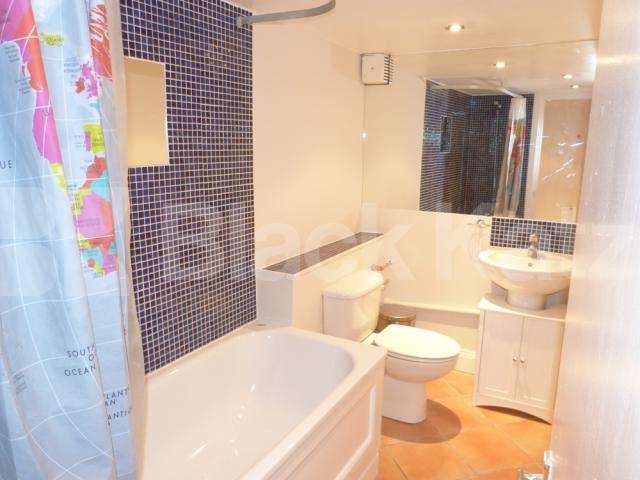 			New Instruction !, 1 Bedroom, 1 bath, 1 reception Flat			 Crescent Road, CROUCH END