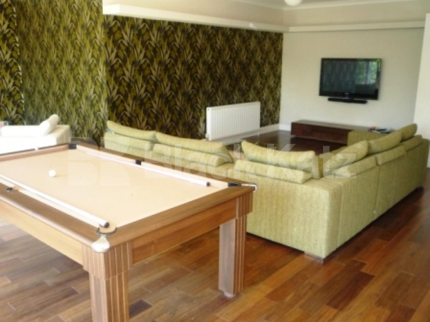 			4 Bedroom, 1 bath, 1 reception Detached House			 Winchmore Hill, Winchmore Hill