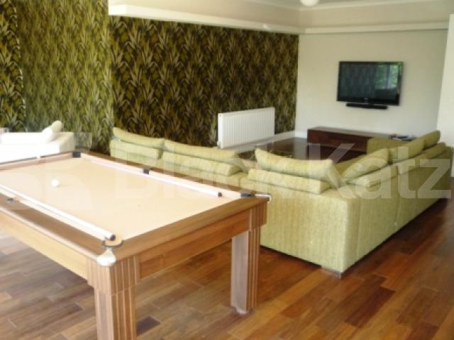 			4 Bedroom, 1 bath, 1 reception Detached House			 Winchmore Hill, Winchmore Hill