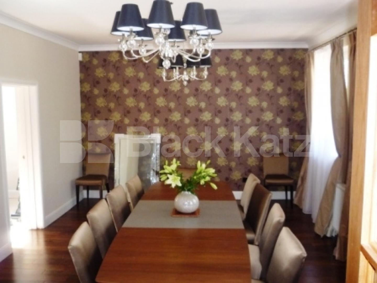 			4 Bedroom, 1 bath, 1 reception Detached House			 Winchmore Hill, Winchmore Hill