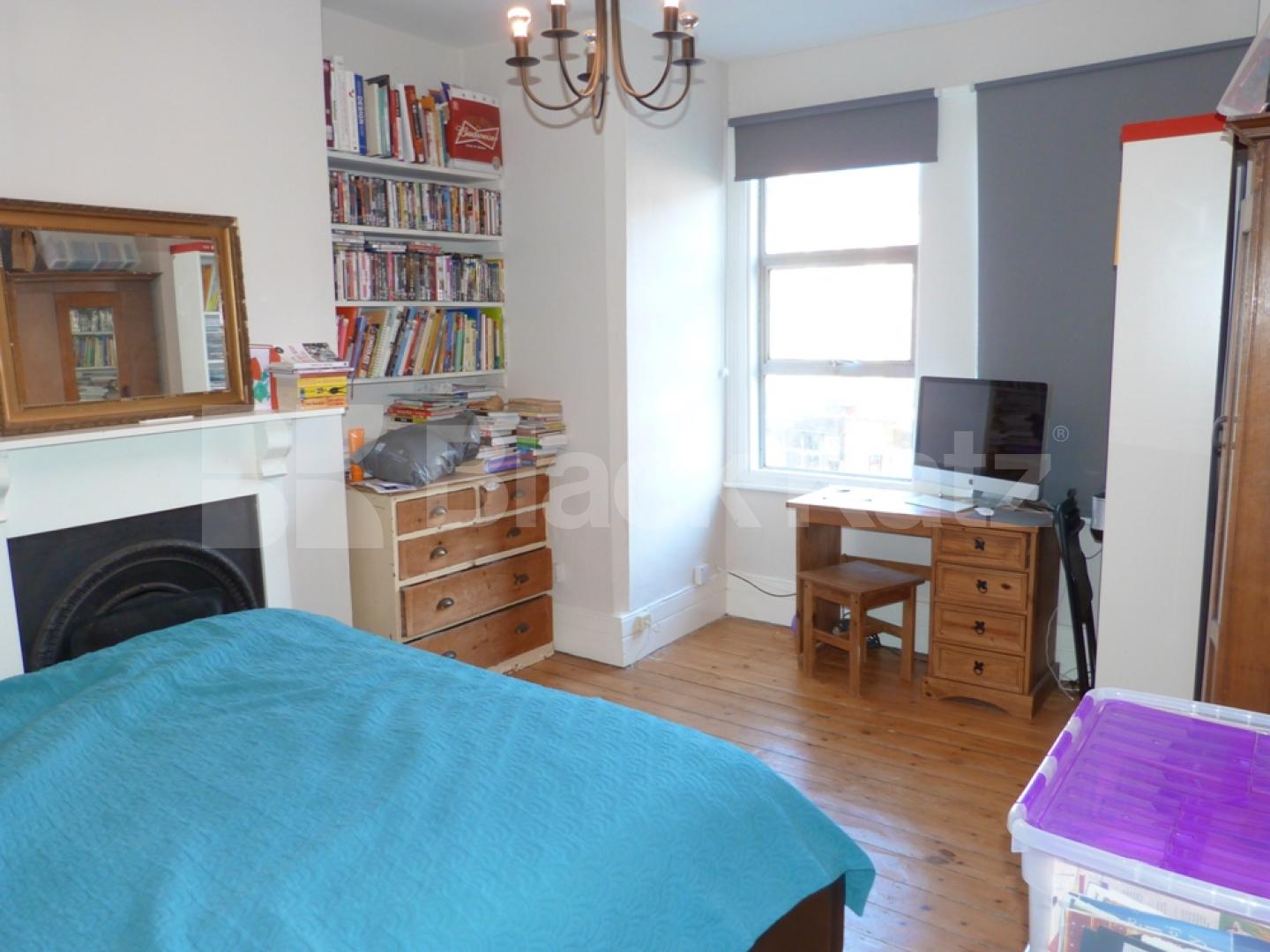 			2 Bedroom, 1 bath, 1 reception Flat			 Palace Gates Road, Alexandra Palace