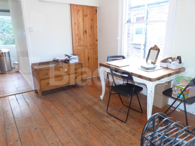 			2 Bedroom, 1 bath, 1 reception Flat			 Palace Gates Road, Alexandra Palace