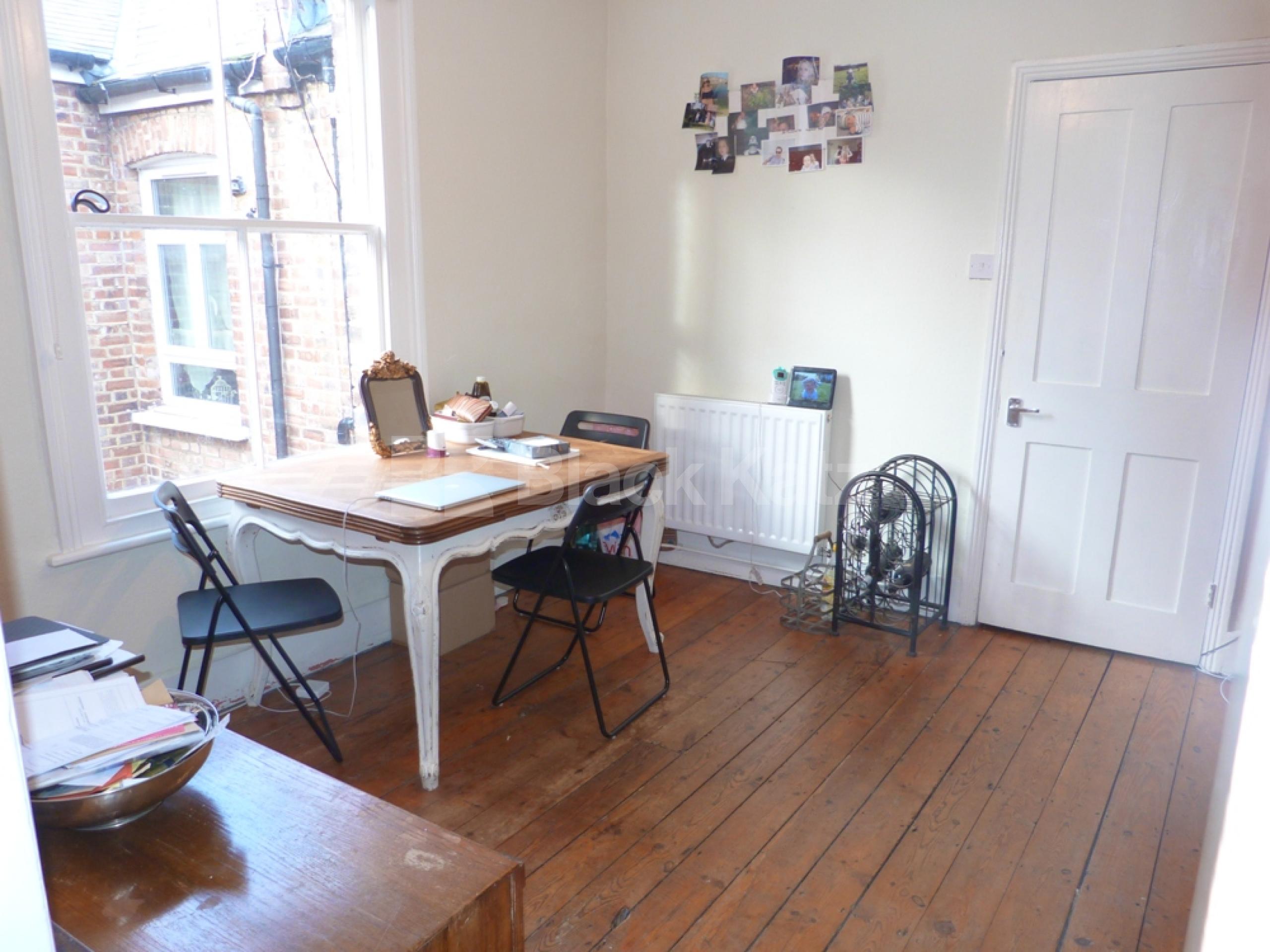 			2 Bedroom, 1 bath, 1 reception Flat			 Palace Gates Road, Alexandra Palace N22