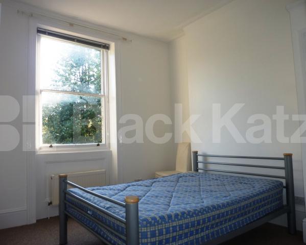			1 Bedroom, 1 bath, 1 reception Flat			 Camden Road, CAMDEN BORDERS 