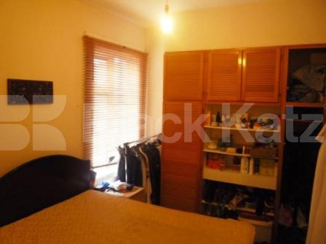 			LET, 2 Bedroom, 1 bath, 1 reception Flat			 Northview Road, CROUCH END N8