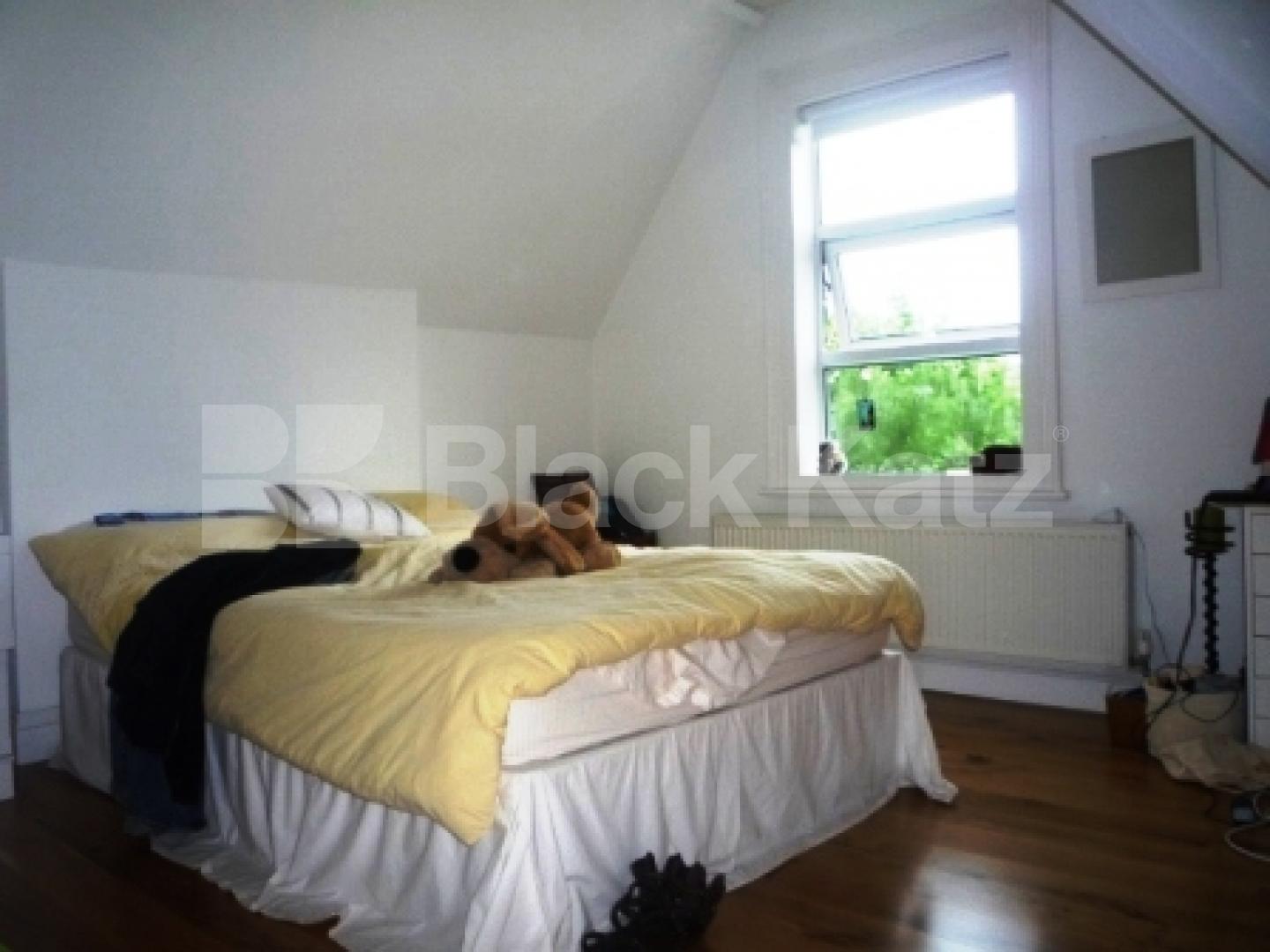 			2 Bedroom, 1 bath, 1 reception Flat			 Curzon Road, MUSWELL HILL