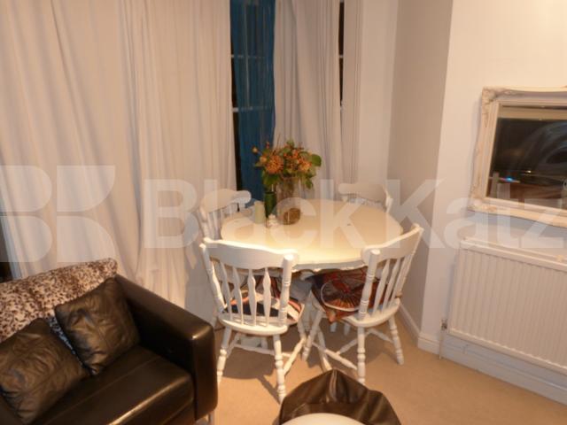 			Beautiful One Bed Property !, 1 Bedroom, 1 bath, 1 reception Ground Floor Flat			 Ridge Road, Crouch End