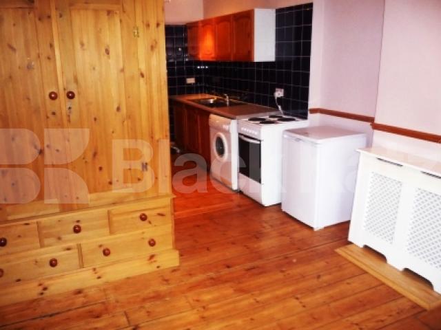 			LET, Studio Apartment, 1 bath, 1 reception Studio			 Birchington Road, CROUCH END
