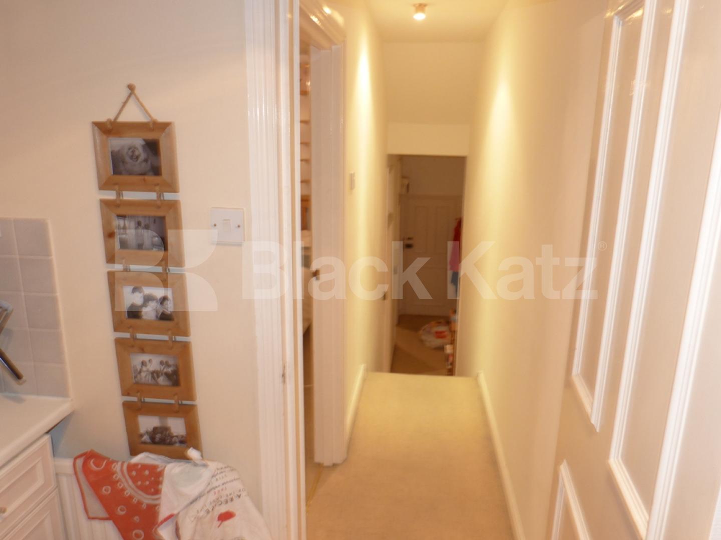			Beautiful One Bed Property !, 1 Bedroom, 1 bath, 1 reception Ground Floor Flat			 Ridge Road, Crouch End