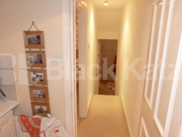 			Beautiful One Bed Property !, 1 Bedroom, 1 bath, 1 reception Ground Floor Flat			 Ridge Road, Crouch End