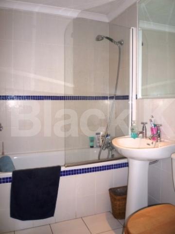 			NEW INSTRUCTION, 1 Bedroom, 1 bath, 1 reception Ground Floor Flat			 Muswell Hill Road, Muswell Hill